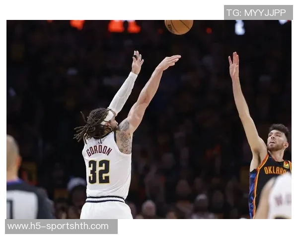 手感不佳影响表现三球替补出战21分钟仅得5分三分球命中率低迷 手感不佳影响表现三球替补出战21分钟仅得5分三分球命中率低迷